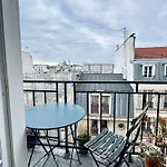 Lovely Studio With Balcony And Spectacular Sacre-Coeur View